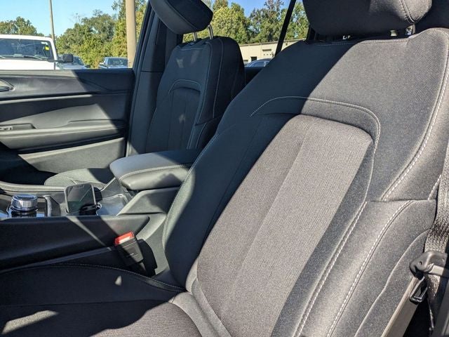 2025 Jeep Grand Cherokee GRAND CHEROKEE LAREDO X 4X2