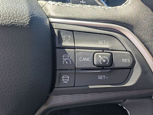 2025 Jeep Grand Cherokee GRAND CHEROKEE LAREDO X 4X2