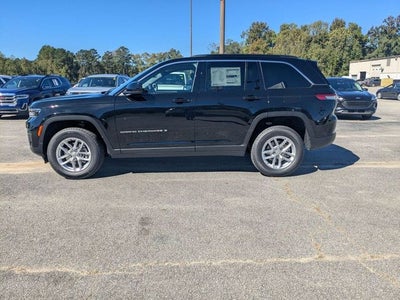 2025 Jeep Grand Cherokee GRAND CHEROKEE LAREDO X 4X2