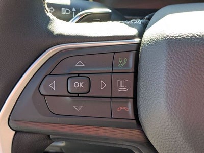 2025 Jeep Grand Cherokee GRAND CHEROKEE LAREDO X 4X2