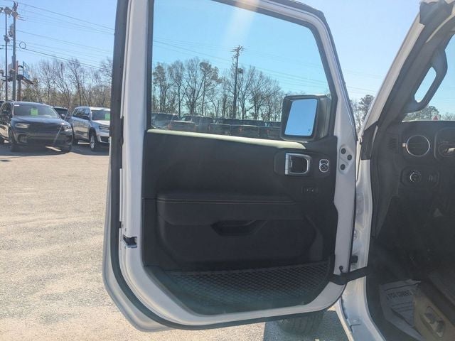 2026 Jeep Gladiator GLADIATOR SAHARA 4X4