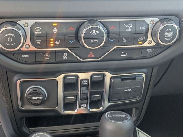2026 Jeep Gladiator GLADIATOR SAHARA 4X4