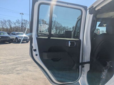 2026 Jeep Gladiator GLADIATOR SAHARA 4X4