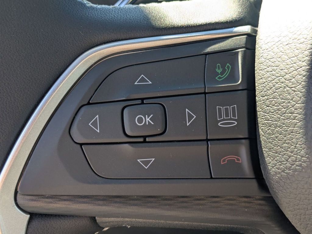 2025 Jeep Grand Cherokee GRAND CHEROKEE LAREDO X 4X2