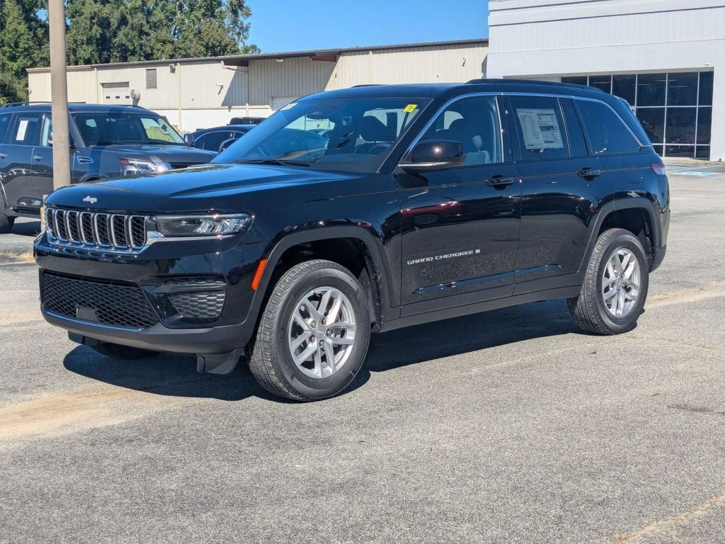 2025 Jeep Grand Cherokee GRAND CHEROKEE LAREDO X 4X2