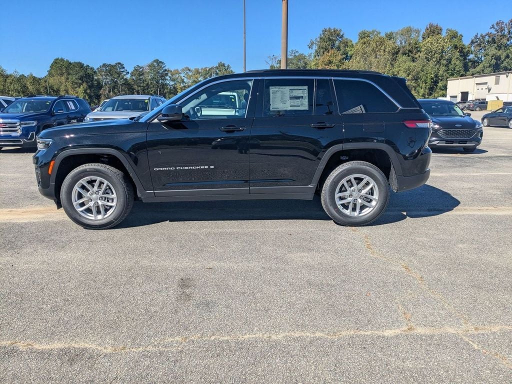 2025 Jeep Grand Cherokee GRAND CHEROKEE LAREDO X 4X2