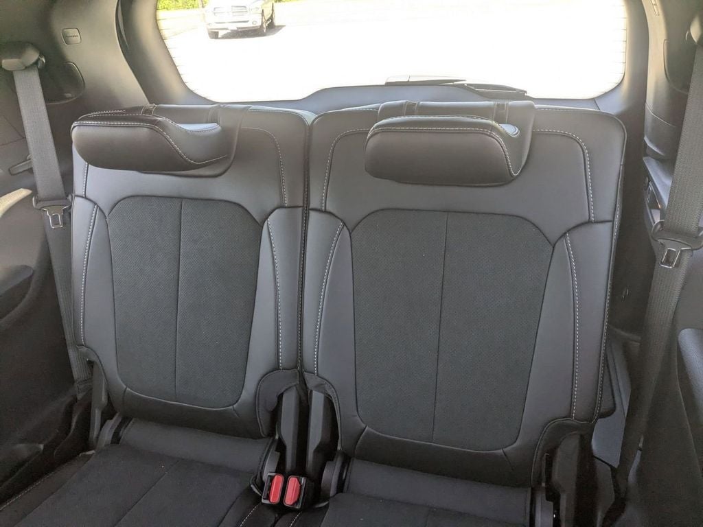 2026 Jeep Grand Cherokee GRAND CHEROKEE L LAREDO ALTITUDE 4X2