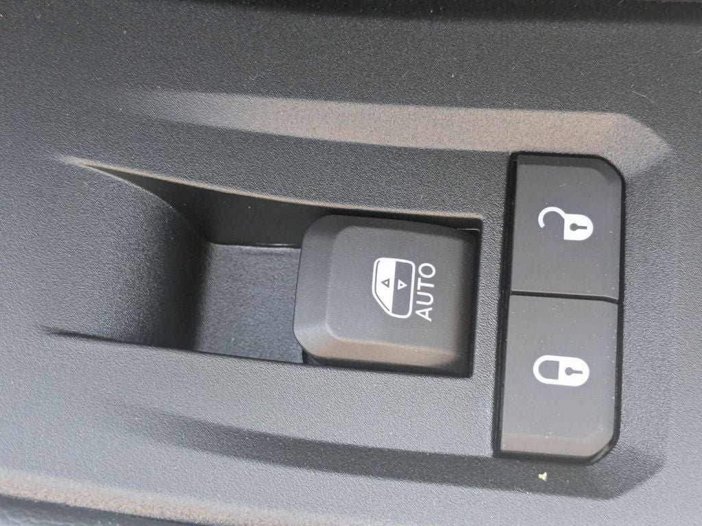 2026 Jeep Grand Cherokee GRAND CHEROKEE L LAREDO ALTITUDE 4X2