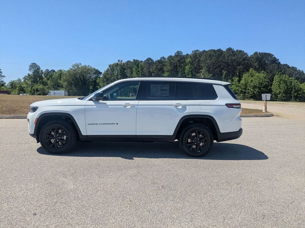 2026 Jeep Grand Cherokee GRAND CHEROKEE L LAREDO ALTITUDE 4X2