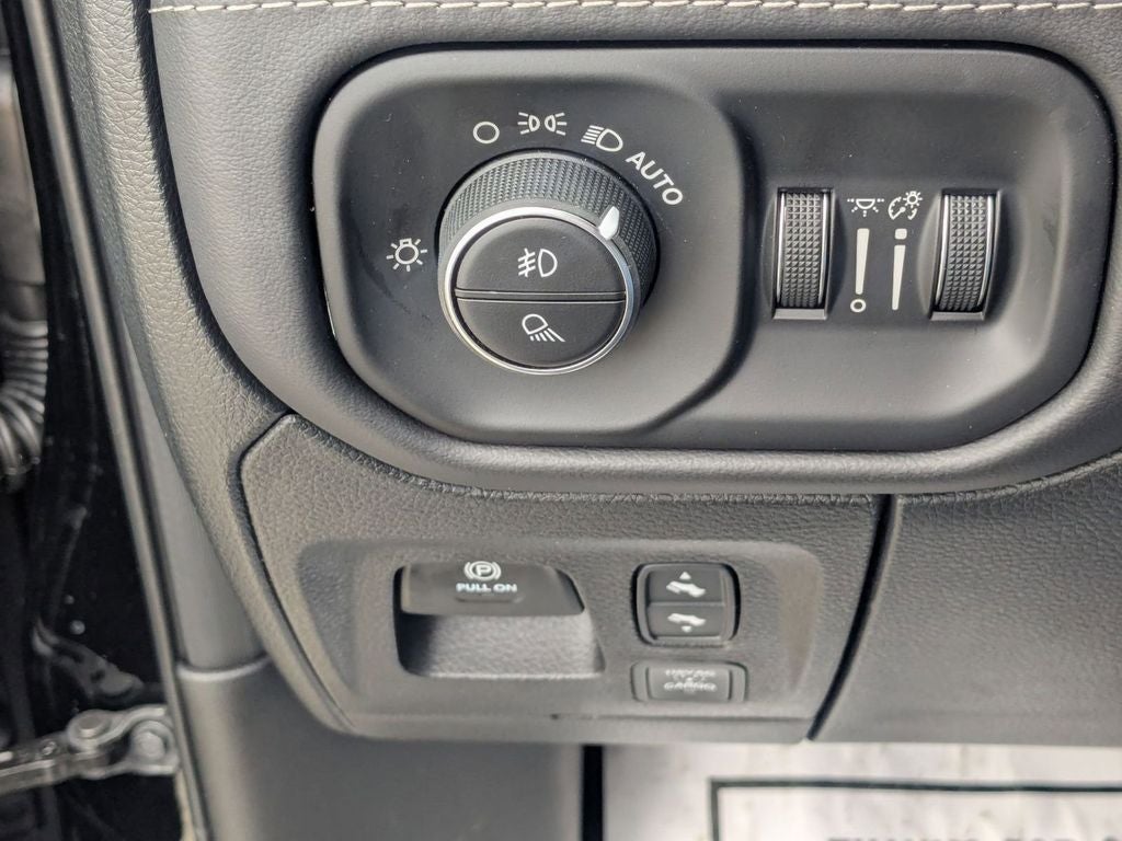 2026 RAM Ram 1500 RAM 1500 LIMITED CREW CAB 4X4 5'7' BOX