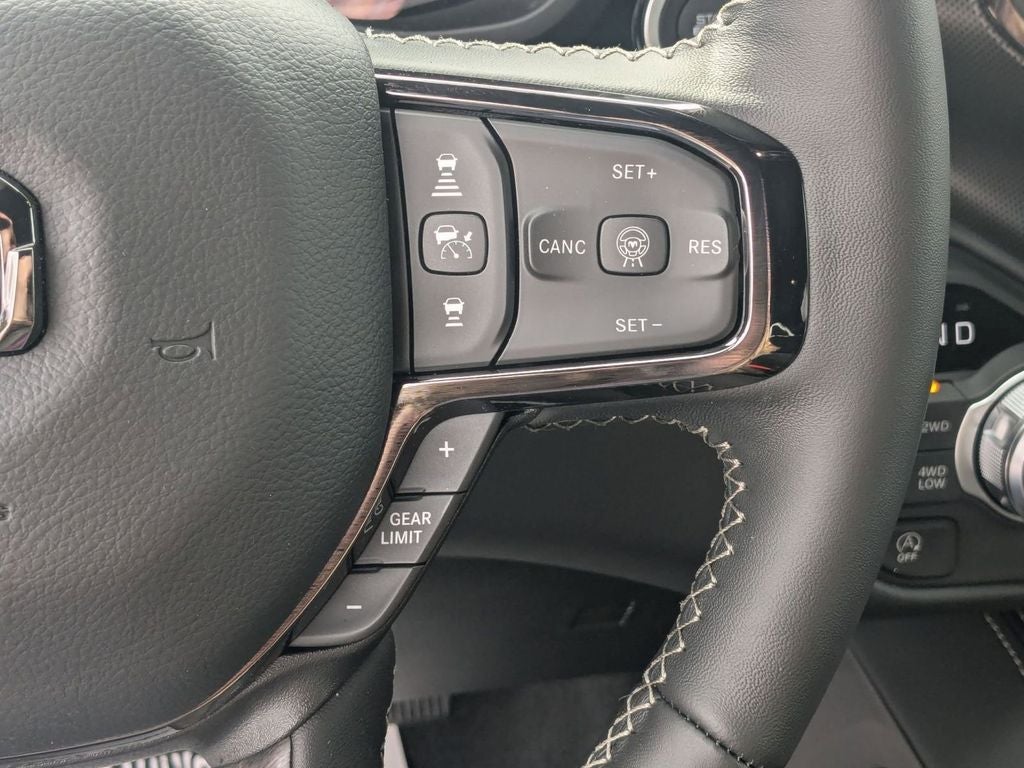 2026 RAM Ram 1500 RAM 1500 LIMITED CREW CAB 4X4 5'7' BOX