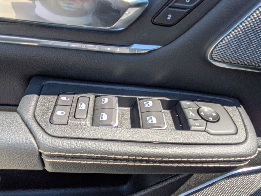 2025 RAM Ram 1500 RAM 1500 LARAMIE CREW CAB 4X4 5'7' BOX