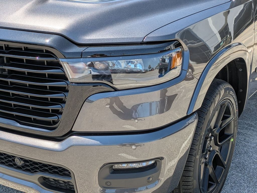2025 RAM Ram 1500 RAM 1500 LARAMIE CREW CAB 4X4 5'7' BOX