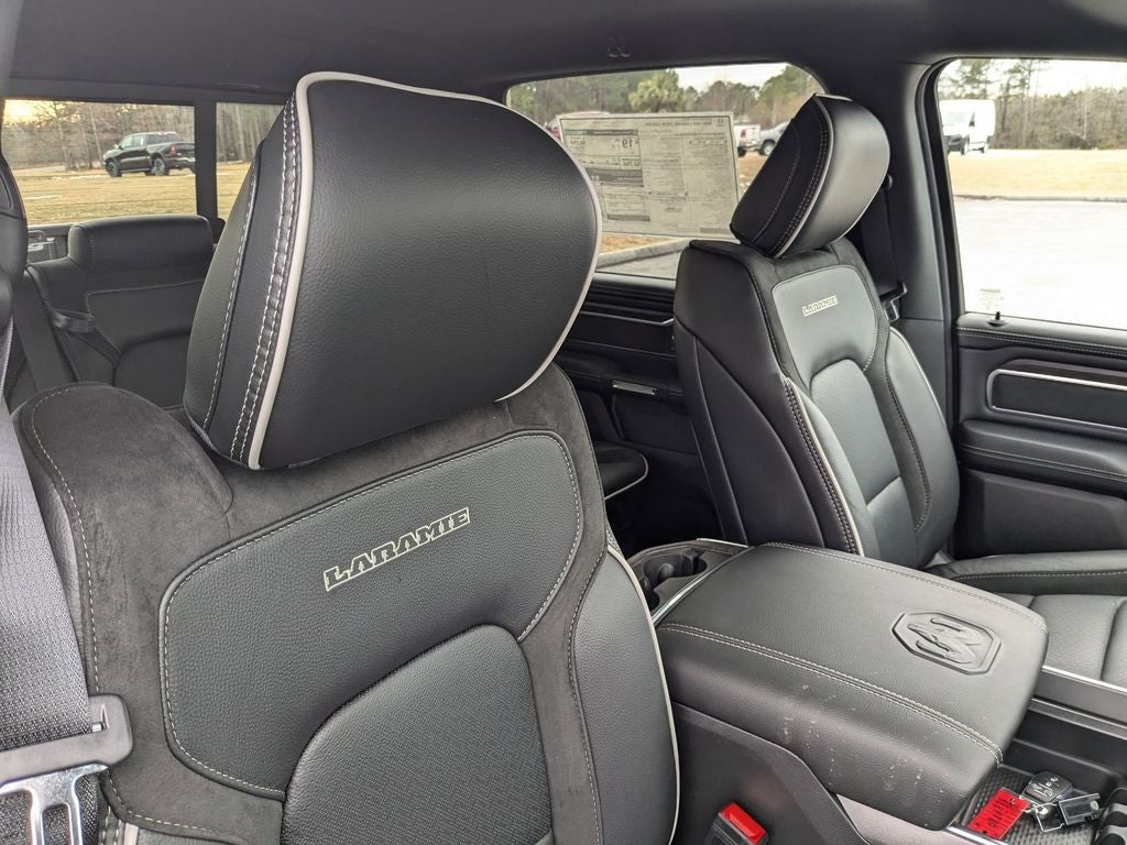 2025 RAM Ram 1500 RAM 1500 LARAMIE CREW CAB 4X4 5'7' BOX