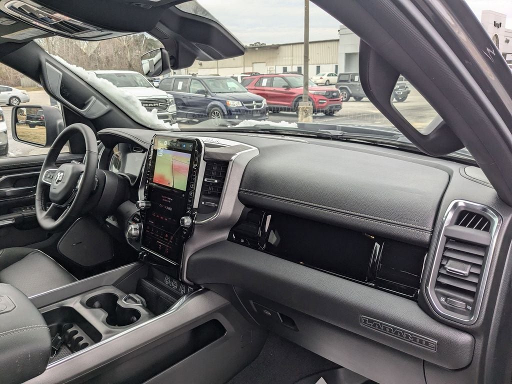 2025 RAM Ram 1500 RAM 1500 LARAMIE CREW CAB 4X4 5'7' BOX