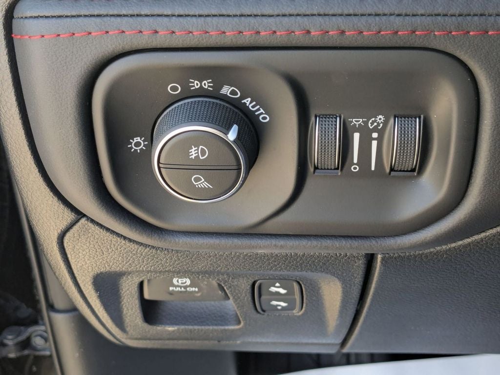 2026 RAM Ram 1500 RAM 1500 RHO CREW CAB 4X4 5'7' BOX
