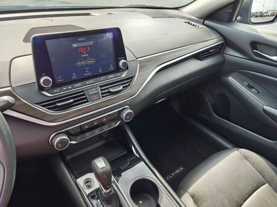 2024 Nissan Altima SV FWD