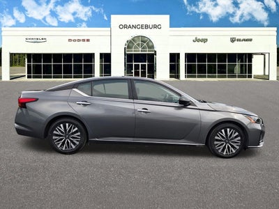 2024 Nissan Altima SV FWD