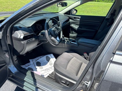 2025 Nissan Altima SV FWD