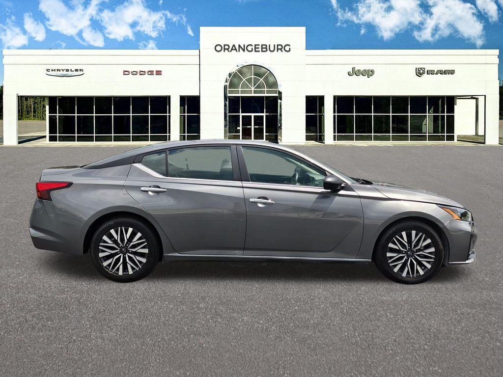 2024 Nissan Altima SV FWD