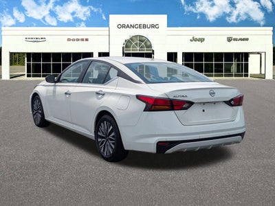 2025 Nissan Altima SV FWD