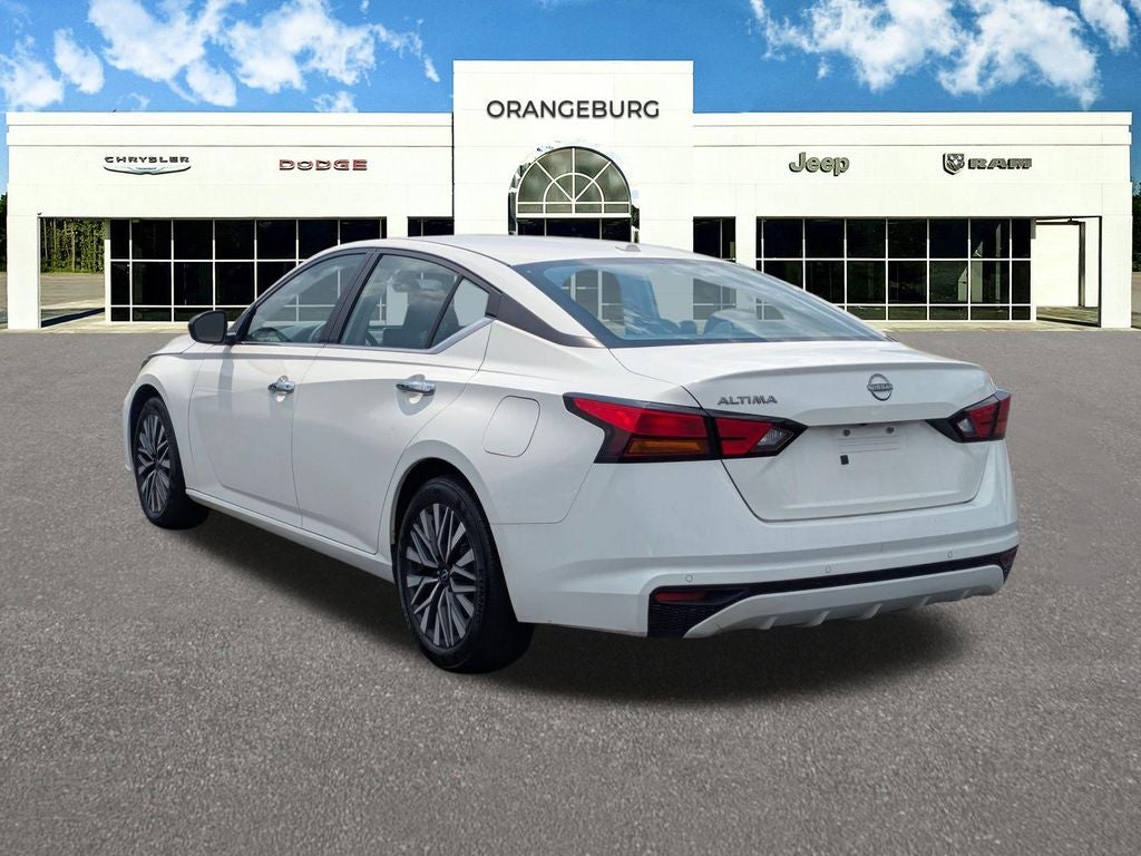 2025 Nissan Altima SV FWD