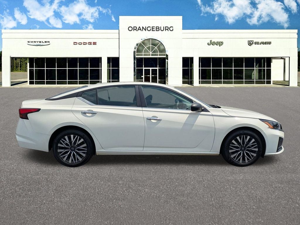 2025 Nissan Altima SV FWD