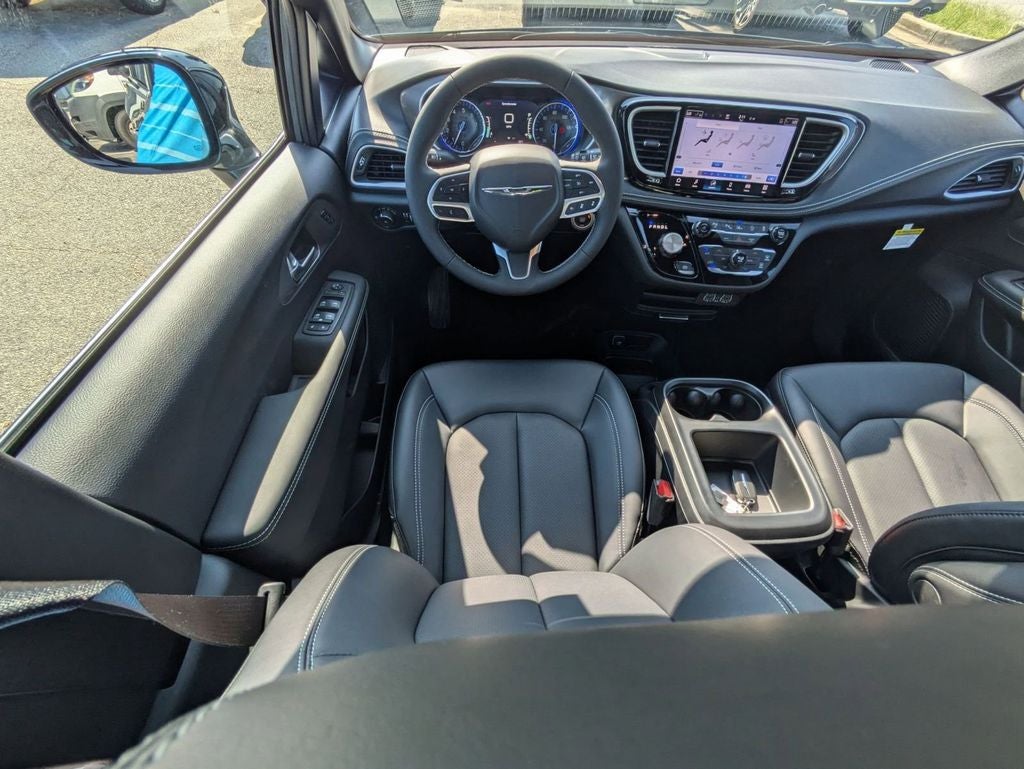 2025 Chrysler Pacifica PACIFICA SELECT