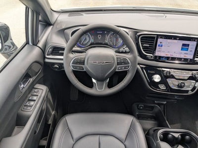 2026 Chrysler Voyager VOYAGER LX