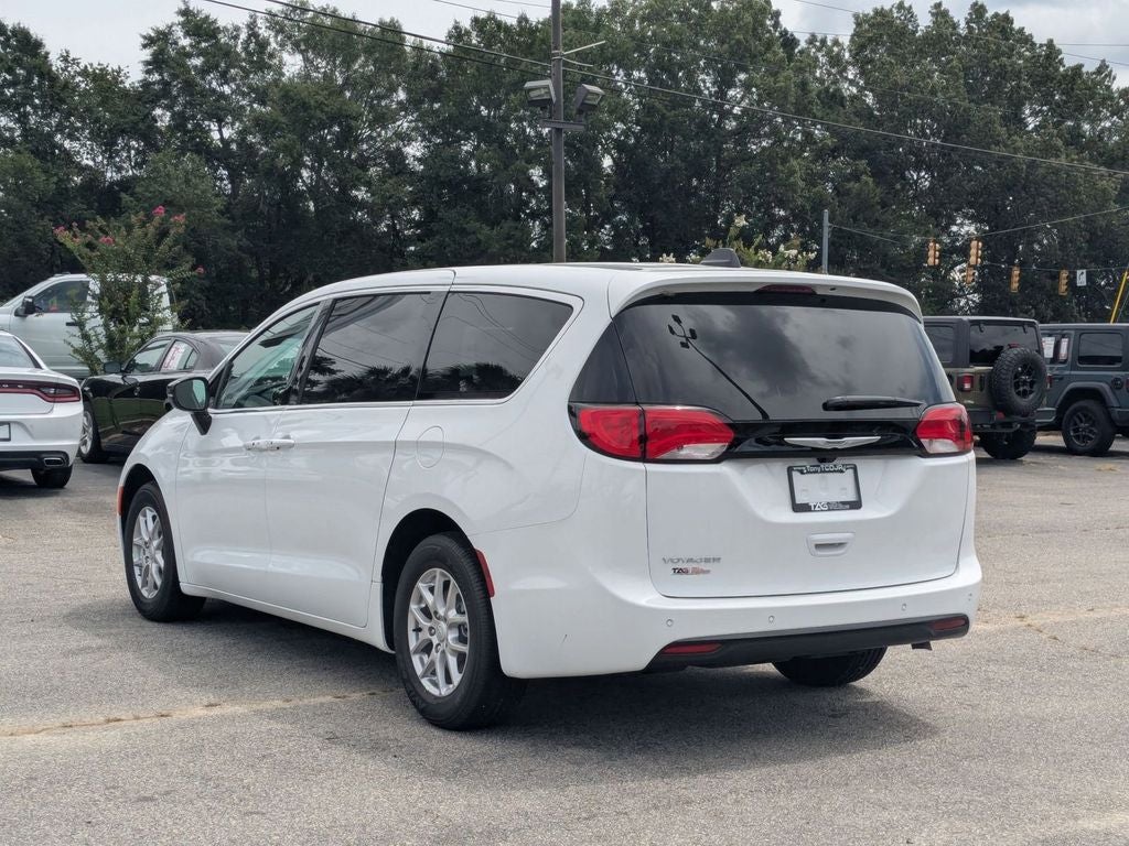 2026 Chrysler Voyager VOYAGER LX