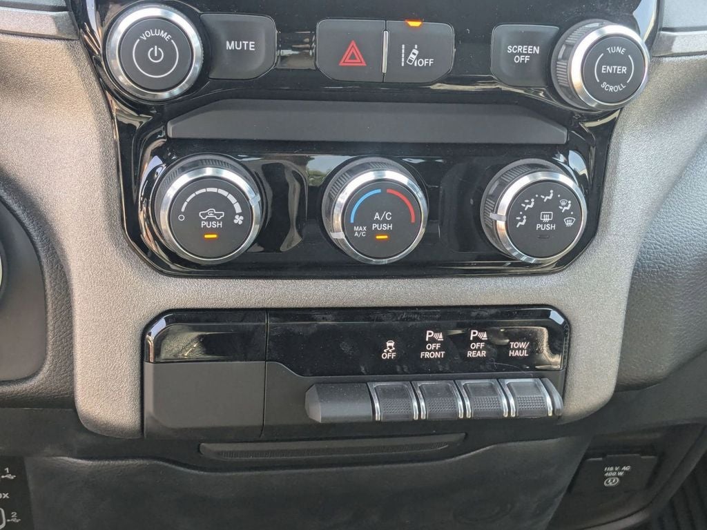 2026 RAM Ram 1500 RAM 1500 WARLOCK CREW CAB 4X4 5'7' BOX