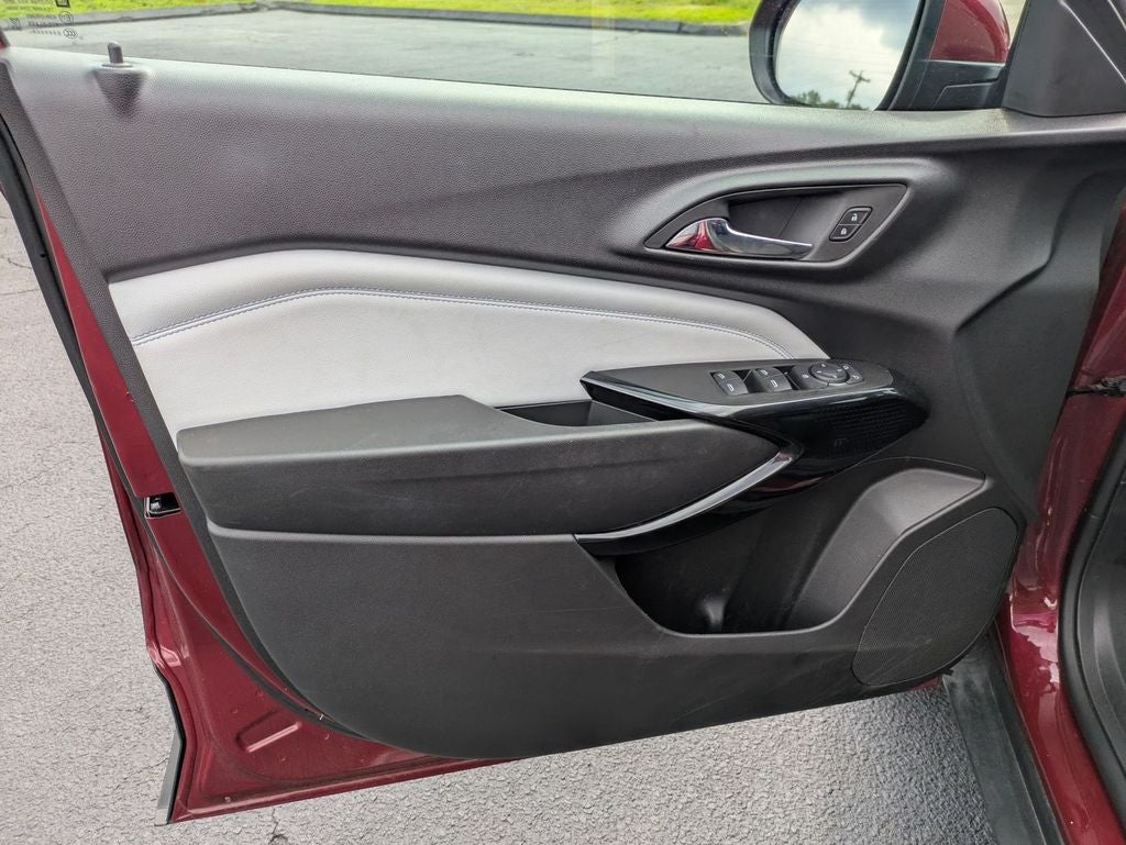 2025 Chevrolet Trax FWD LT