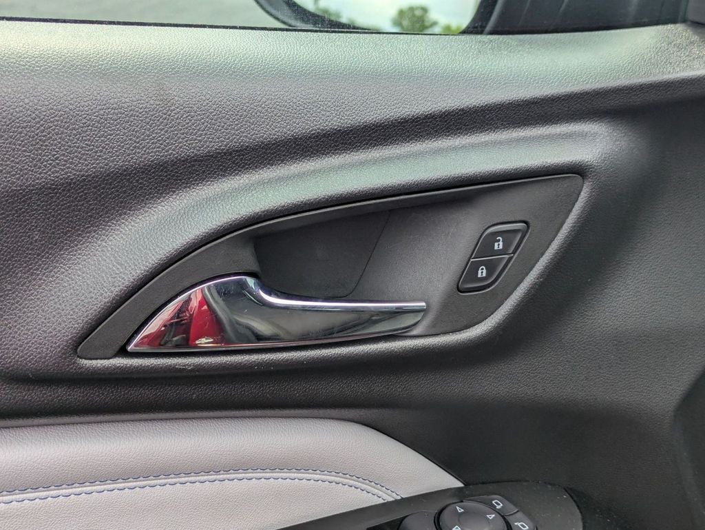 2025 Chevrolet Trax FWD LT