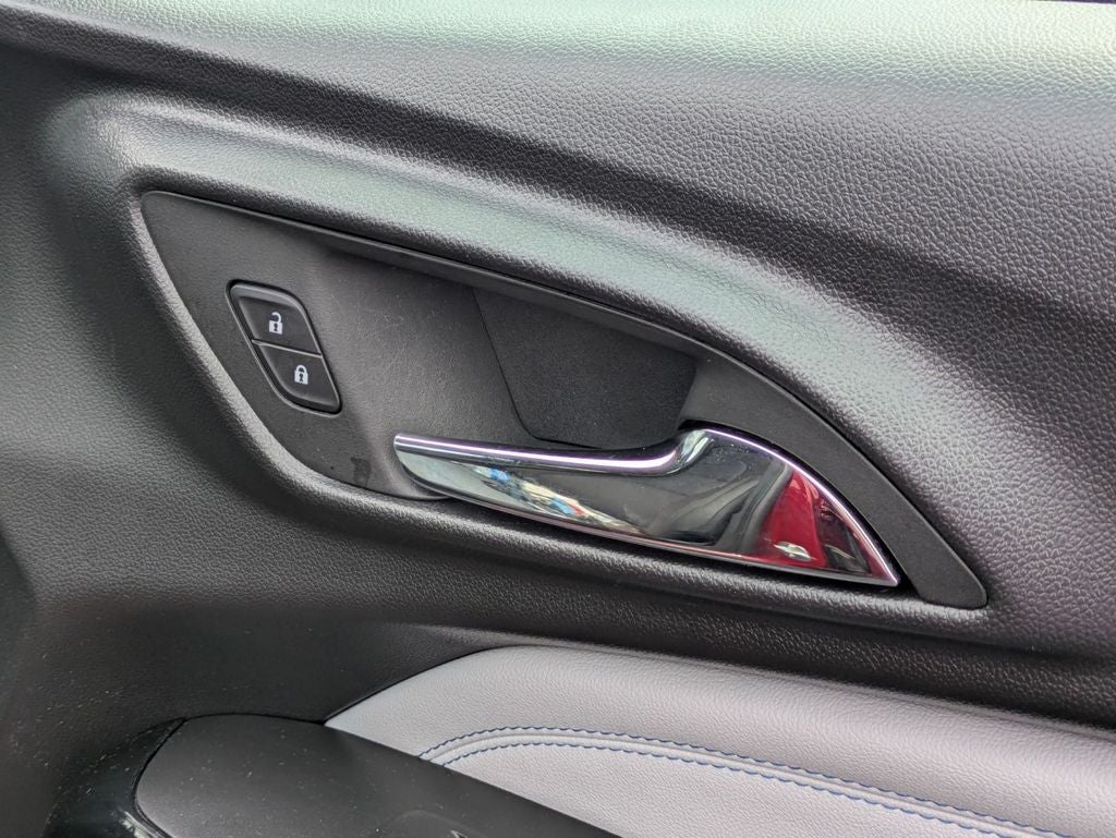 2025 Chevrolet Trax FWD LT