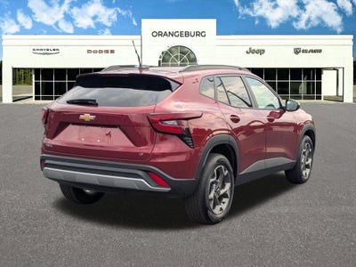 2025 Chevrolet Trax FWD LT